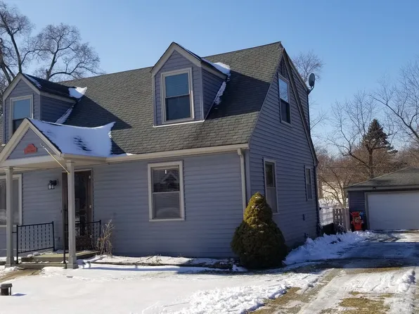 0N682 Barry Ave, Wheaton, IL 60187