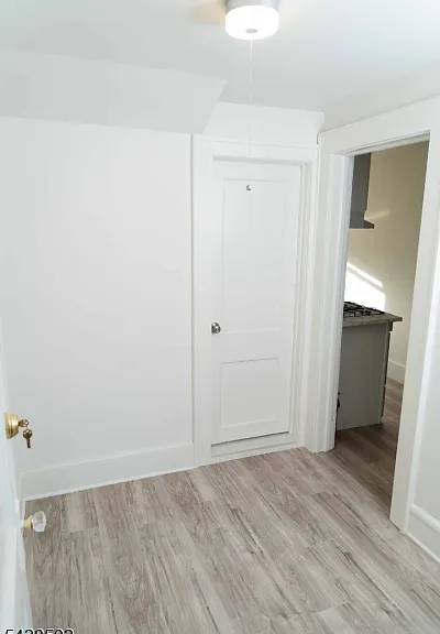 518 Monroe St #3 — Photo 12