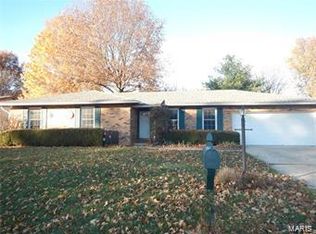 313 Harvest Ln, Swansea, IL
