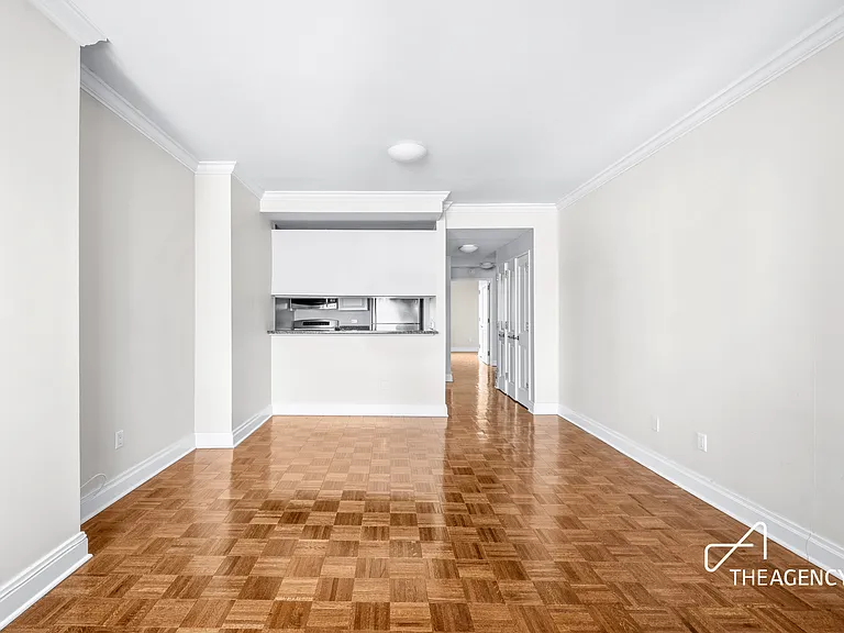400 E 90th St #10F — Photo 5
