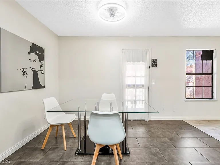 5576 W Rochelle Ave #43C — Photo 10