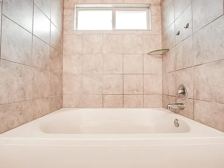 5407 Two Brothers Ln — Photo 17