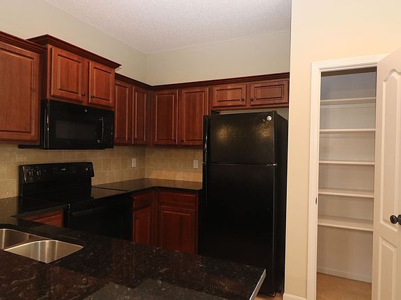 4th image of 1619 N 127th St