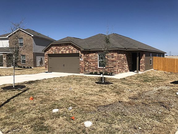 3rd image of 513 Riverdale Dr