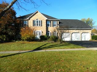 1351 Tuggles Ln, Batavia, IL 60510