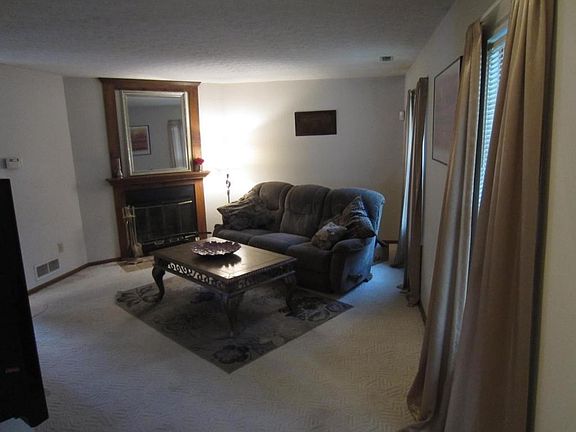 2nd image of 1190 Worthington Woods Blvd