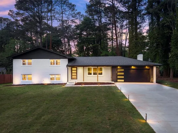 61 Suburban Dr NW, Kennesaw, GA 30144