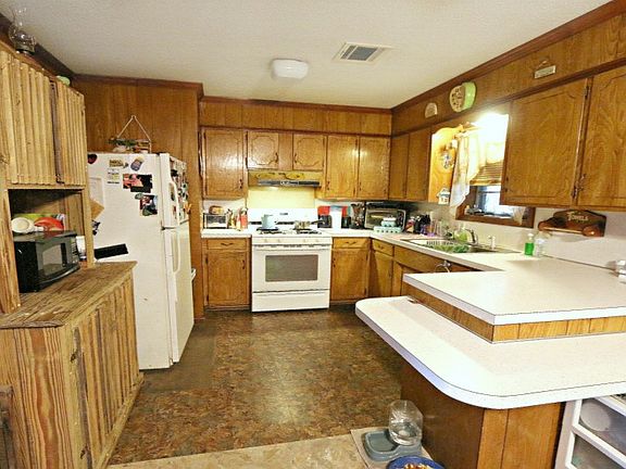 3rd image of 119 Crestview Dr