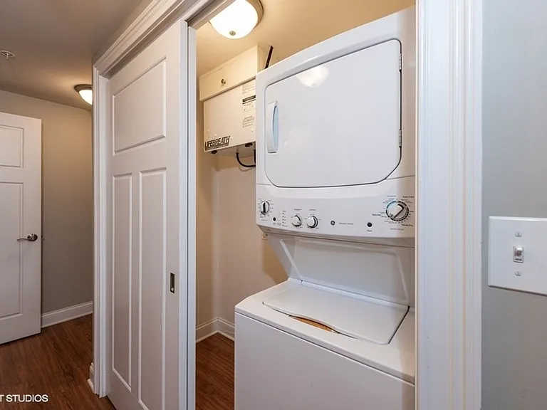 737 Devon Ave — Photo 12
