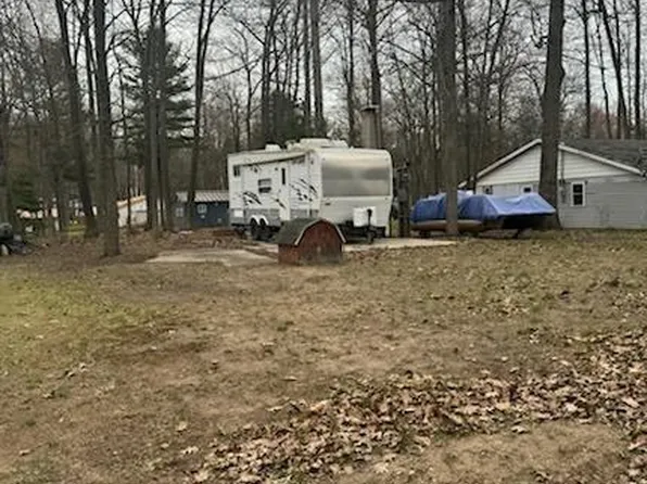 5408 Glendale Dr, Harrison, MI 48625