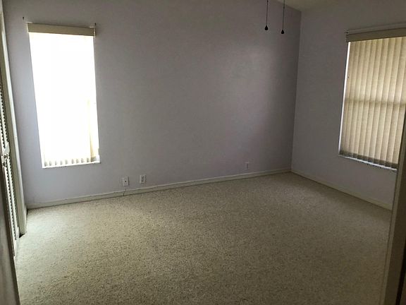 5th image of 13171 Whitehaven Ln