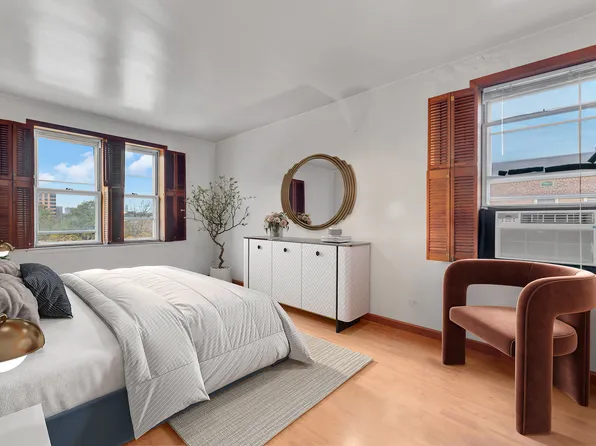 800 Grand Concourse image 1 of 19