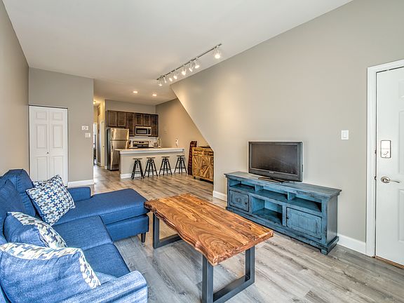 4th image of 3639 McRee Ave #B