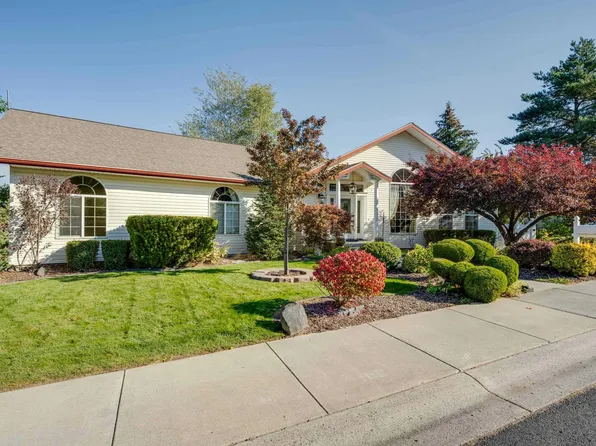 660 SE Edge Knoll Dr, Pullman, WA 99163