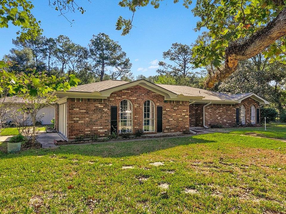 1st image of 7580 Yellowstone Dr