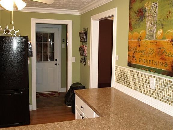 5th image of 4324 Fernbrook St