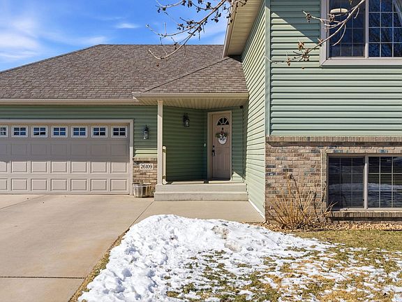 4th image of 26109 Bluebird Ln