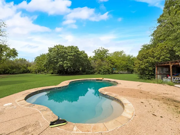 1809 N Trinity Rd, Denton, TX 76208