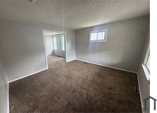 4th image of 3039 W 51st St