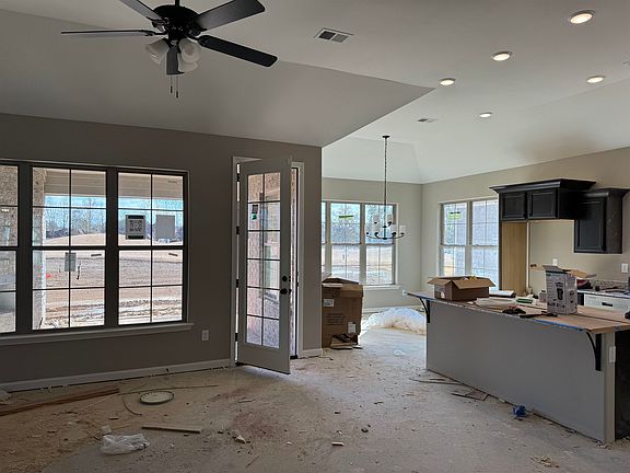 5th image of 114 Saint Andrews Dr