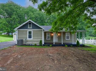 1384 Round Top Rd, Middletown, PA 17057
