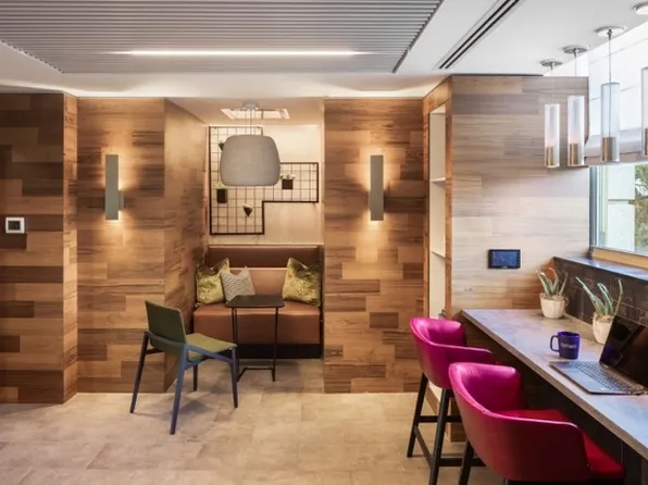 888 Main Street image 32 of 40