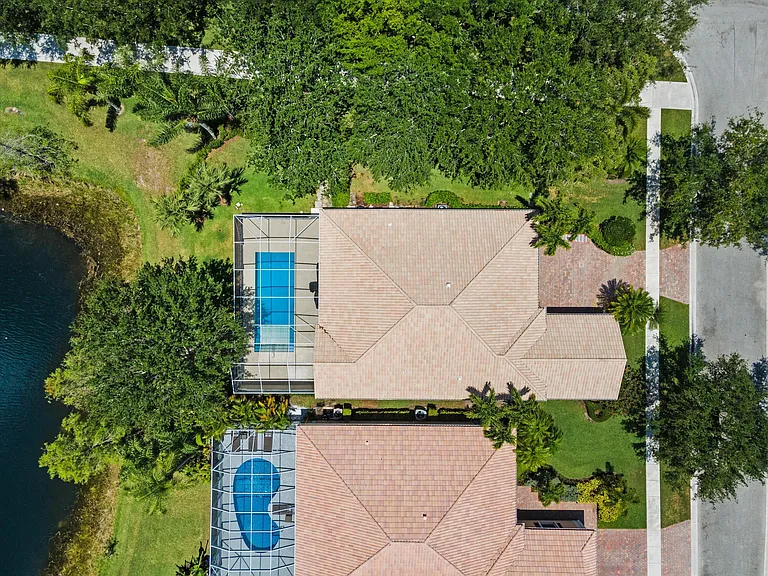 2057 Futana Way — Photo 44