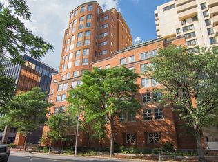 931 Massachusetts Ave #905, Cambridge, MA 02139