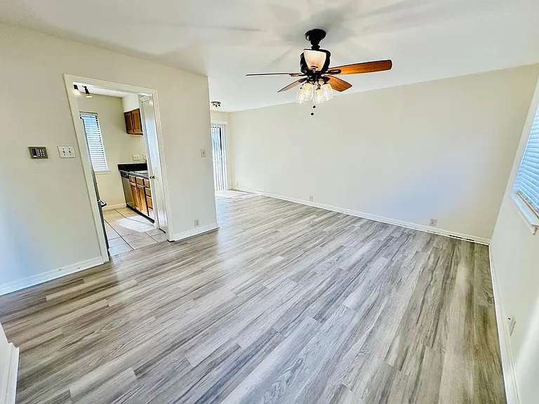 6810 Deatonhill Dr #116-7 — Photo 4
