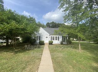 10 Randolph Rd, Fredericksburg, VA 22405