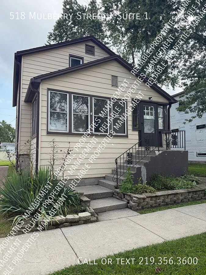 518 Mulberry St #1, Hammond, IN 46324. — Photo 1