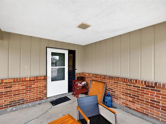 4th image of 8734 Shadycreek Dr