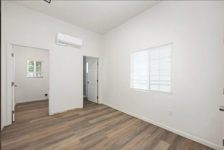 282 E Orange Ave — Photo 9