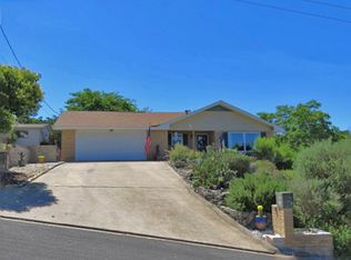 1311 Carol Ann Dr, Kerrville, TX 78028