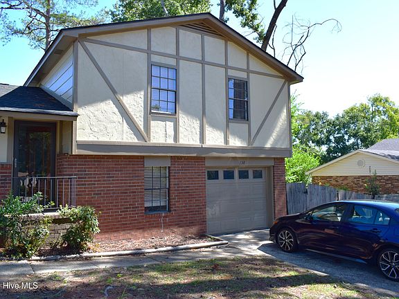 2nd image of 138 Oakridge Drive