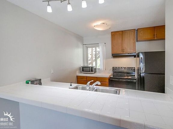4th image of 4125 Mount Alifan Dr Unit B