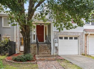 836 Old Metairie Pl, Metairie, LA 70001
