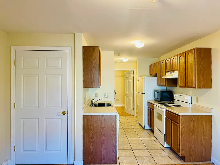 23 Church St #4 — Photo 2