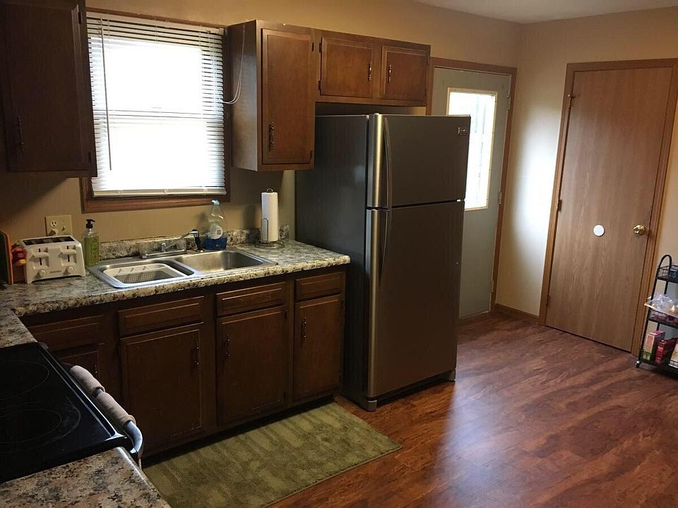 2nd image of 399B Johnathan Ln