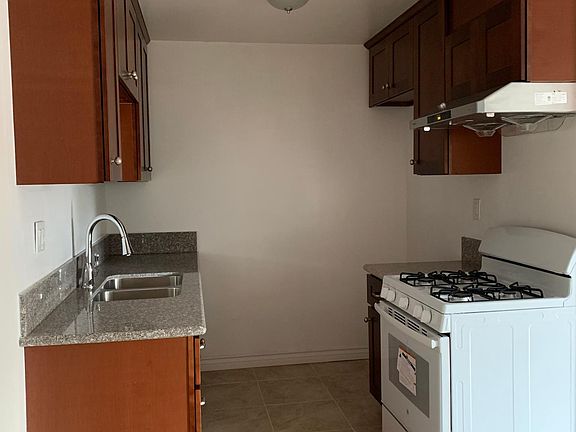 3rd image of 510 S Garfield Ave APT B