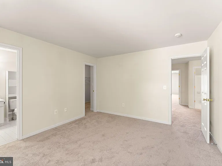 8309 Double Eagle St — Photo 43