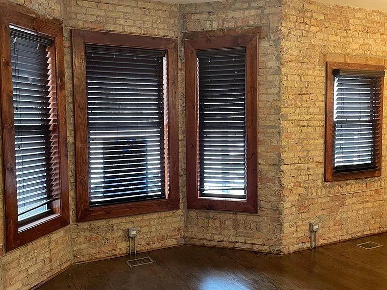1756 W Montrose Ave #1 — Photo 7