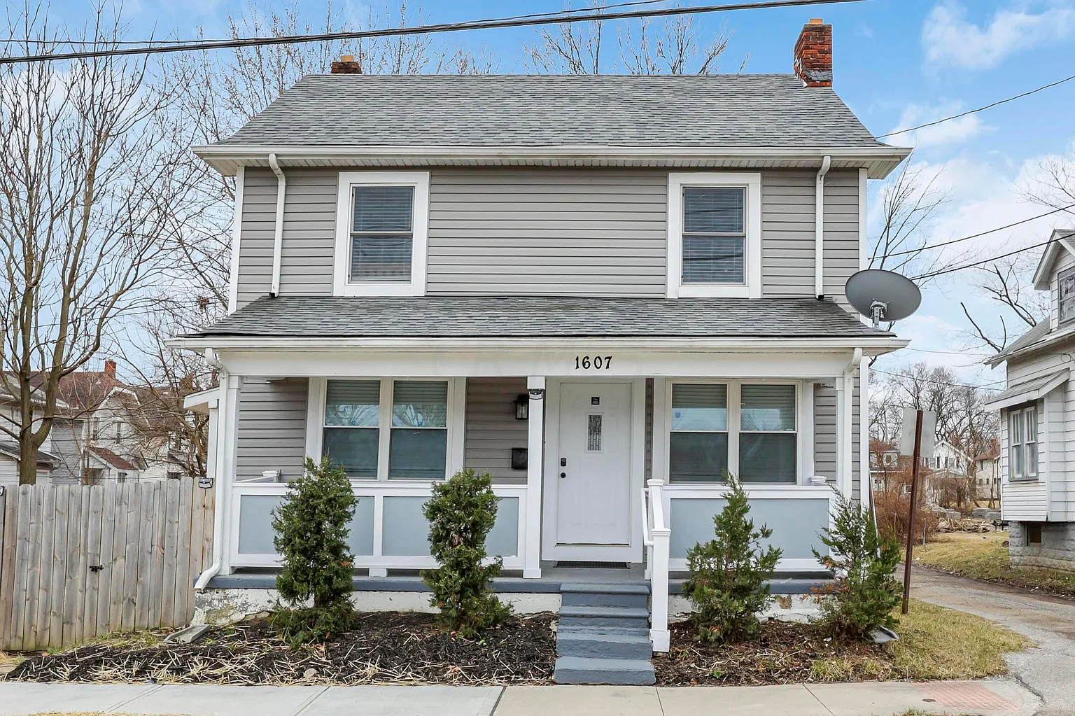 1607 Mooberry St photo 1