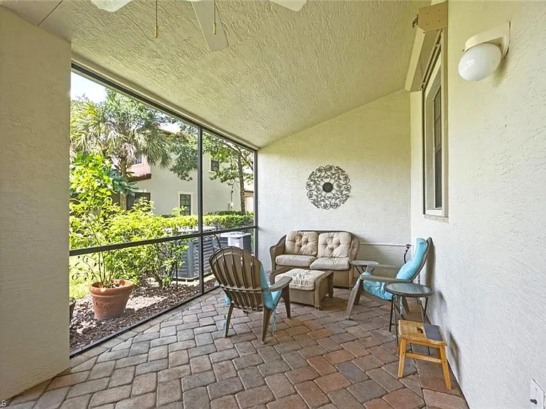 7631 Bristol Cir — Photo 31