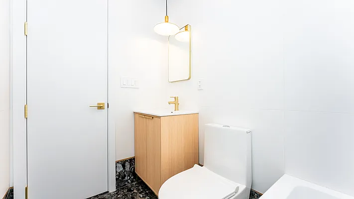 Rented by Nooklyn NYC LLC | media 29