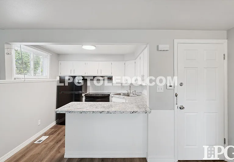 3145 Sherbrooke Rd — Photo 6