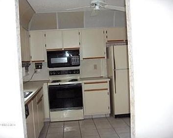 3rd image of 3502 Amalfi Dr