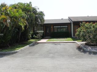 2321 Peach Ct, Pembroke Pines, FL 33026