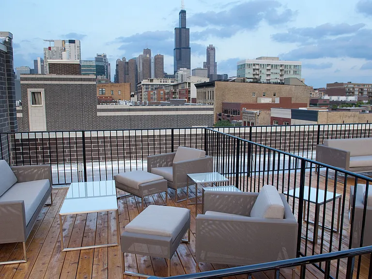 HIGHPOINT West Loop — Photo 16