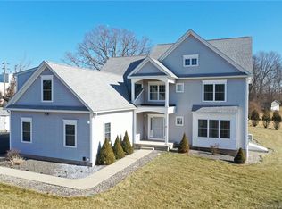 10 Amolia Farms Rd, Windsor, CT 06095